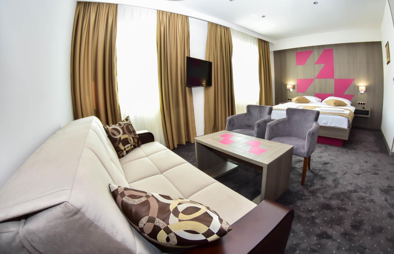 Hotel Kljuc 外观 照片